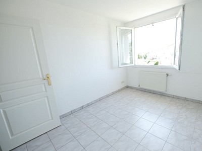 APPARTEMENT T3 - ROCHE LA MOLIERE - 64.3 m2 - VENDU