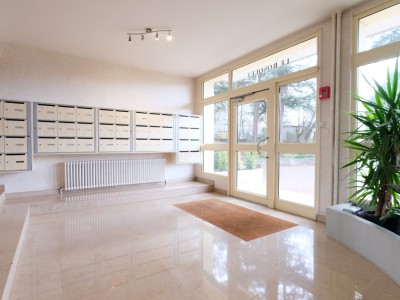 APPARTEMENT T3 A VENDRE - ST ETIENNE FAURIEL - 87.22 m2 - 99 000 €