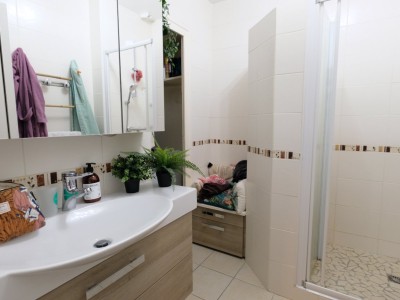 APPARTEMENT T3 A VENDRE - ST ETIENNE FAURIEL - 87.22 m2 - 99 000 €