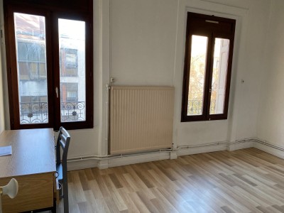 APPARTEMENT T3 A VENDRE - ST ETIENNE BELLEVUE - 68 m2 - 50000€