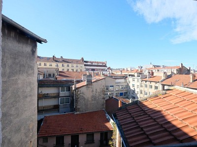 APPARTEMENT T3 A VENDRE - ST ETIENNE CENTRE VILLE - 86,78 m2 - 109000 €