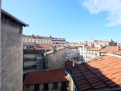 APPARTEMENT T3 A VENDRE - ST ETIENNE CENTRE VILLE - 86.78 m2 - 109000 €