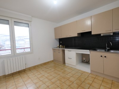 APPARTEMENT T3 A VENDRE - ST ETIENNE CENTRE VILLE - 70.72 m2 - 85000 €