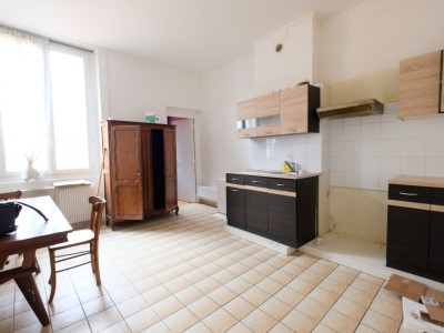 APPARTEMENT T3 A VENDRE - ST ETIENNE CENTRE VILLE - 92.05 m2 - 92000€