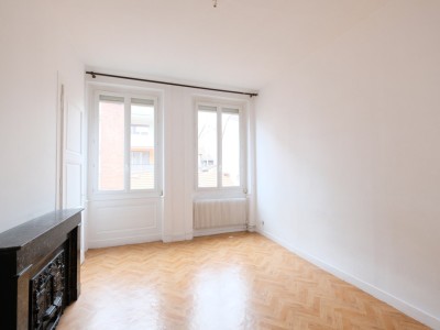 APPARTEMENT T3 A VENDRE - ST ETIENNE CENTRE VILLE - 92.05 m2 - 92000€