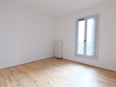 APPARTEMENT T3 A VENDRE - ST ETIENNE CENTRE VILLE - 63 m2 - 89 000 €
