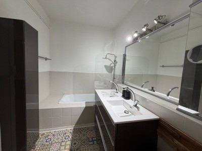 APPARTEMENT T3 A VENDRE - ST ETIENNE CENTRE VILLE - 86.56 m2 - 125 000 &euro;