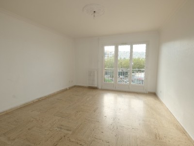 APPARTEMENT T3 A VENDRE - ST ETIENNE CHATEAUCREUX - 63.71 m2 - 79000€