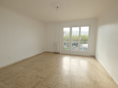 APPARTEMENT T3 A VENDRE - ST ETIENNE CHATEAUCREUX - 63.71 m2 - 79000 €