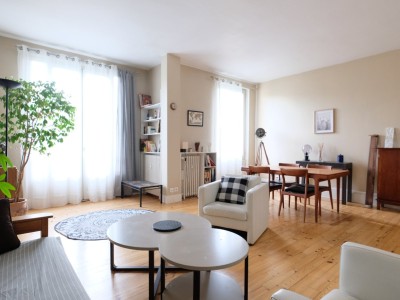 APPARTEMENT T3 A VENDRE - ST ETIENNE FACULTE / CENTRE DEUX - 70 m2 - 85000€