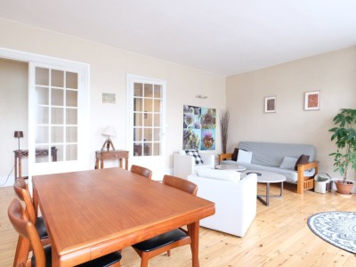 APPARTEMENT T3 A VENDRE - ST ETIENNE FACULTE / CENTRE DEUX - 70 m2 - 85000€