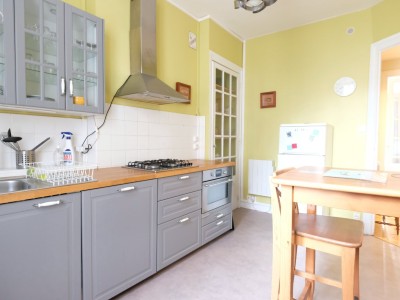 APPARTEMENT T3 A VENDRE - ST ETIENNE FACULTE / CENTRE DEUX - 70 m2 - 85000€