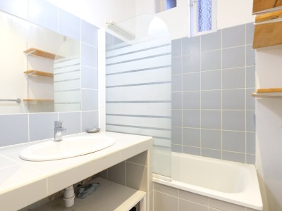 APPARTEMENT T3 A VENDRE - ST ETIENNE FACULTE / CENTRE DEUX - 70 m2 - 85000€