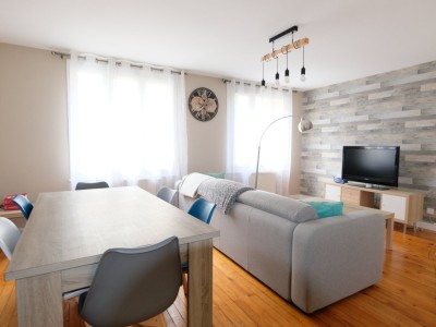 APPARTEMENT T3 A VENDRE - ST ETIENNE FACULTE / CENTRE DEUX - 63.75 m2 - 79000€