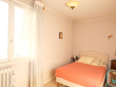 APPARTEMENT T3 A VENDRE - ST ETIENNE FACULTE / CENTRE DEUX - 57.7 m2 - 56 000 €