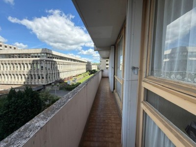 APPARTEMENT T3 A VENDRE - ST ETIENNE FACULTE / CENTRE DEUX - 71.05 m2 - 49 000 €