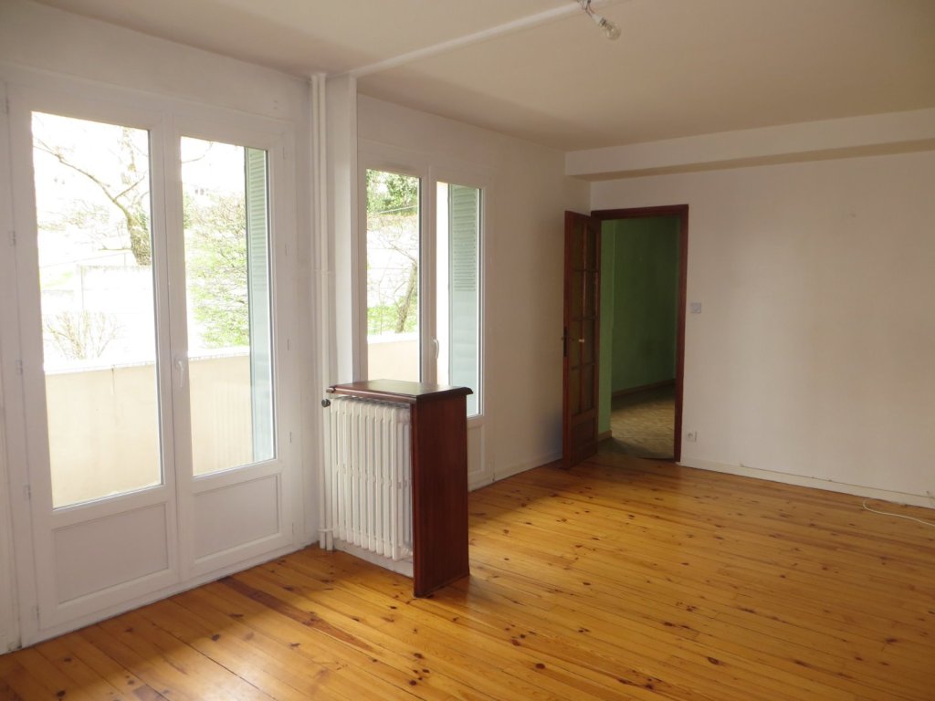 APPARTEMENT T3 - ST ETIENNE FAURIEL - 68.55 m2 - VENDU