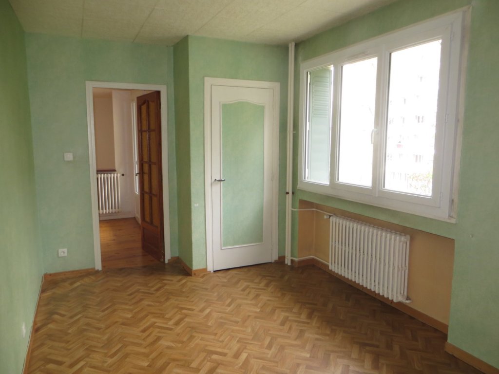 APPARTEMENT T3 - ST ETIENNE FAURIEL - 68.55 m2 - VENDU