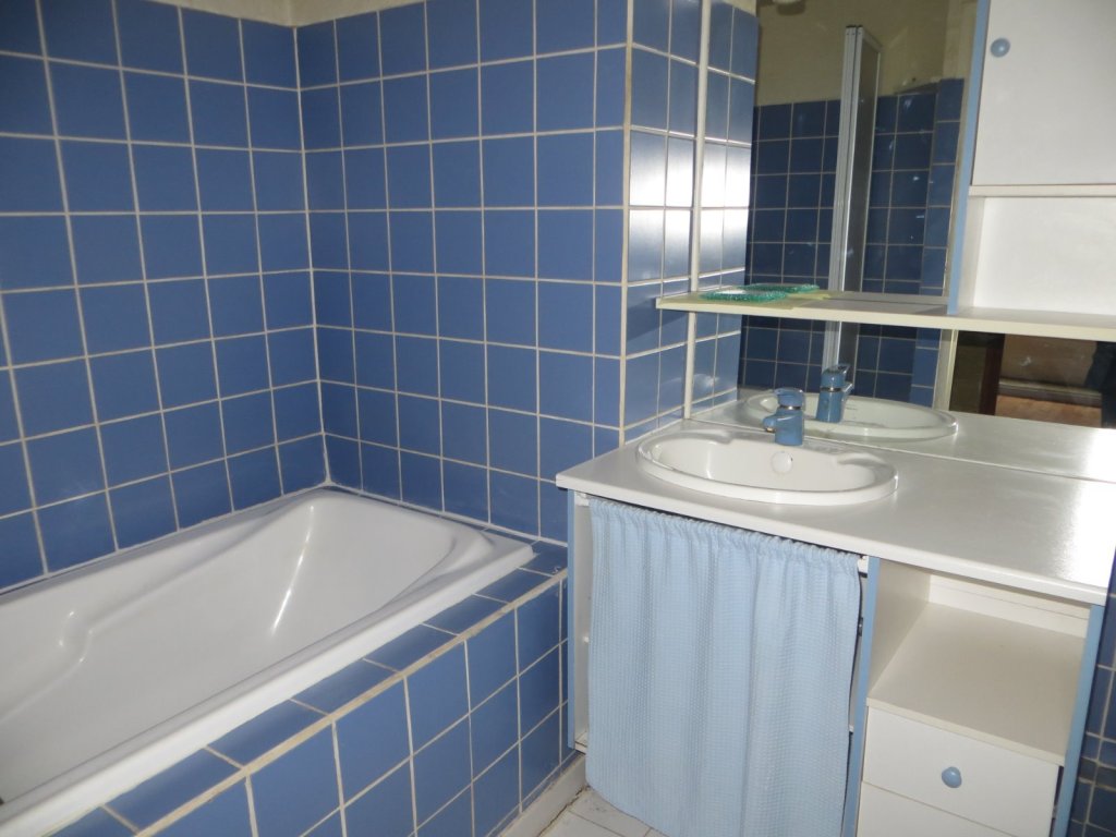 APPARTEMENT T3 - ST ETIENNE FAURIEL - 68.55 m2 - VENDU