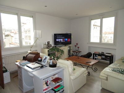 APPARTEMENT T3 - ST ETIENNE FAURIEL - 71.61 m2 - VENDU