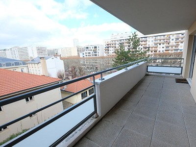 APPARTEMENT T3 - ST ETIENNE FAURIEL - 76.86 m2 - VENDU