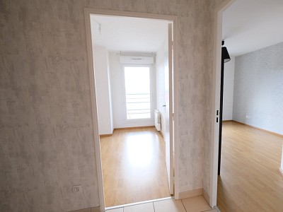 APPARTEMENT T3 - ST ETIENNE FAURIEL - 76.86 m2 - VENDU