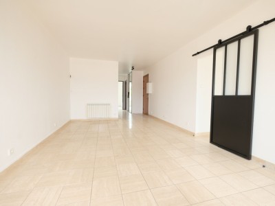 APPARTEMENT T3 A VENDRE - ST ETIENNE FAURIEL - 69.66 m2 - 126000€