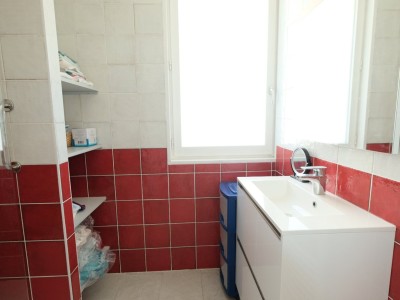 APPARTEMENT T3 A VENDRE - ST ETIENNE FAURIEL - 80.66 m2 - 160000€