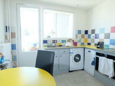 APPARTEMENT T3 A VENDRE - ST ETIENNE FAURIEL - 80.66 m2 - 160000€