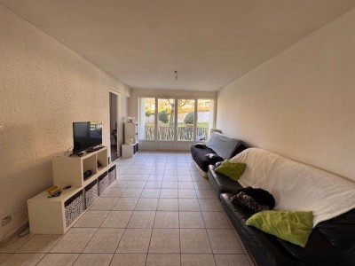 APPARTEMENT T3 A VENDRE - ST ETIENNE FAURIEL - 69.21 m2 - 88000€