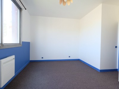 APPARTEMENT T3 A VENDRE - ST ETIENNE FAURIEL - 84.29 m2 - 98 000 &euro;