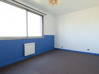 APPARTEMENT T3 A VENDRE - ST ETIENNE FAURIEL - 84.29 m2 - 98 000 &euro;