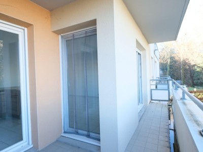 APPARTEMENT T3 A VENDRE - ST ETIENNE FAURIEL - 66.8 m2 - 138�000�&euro;