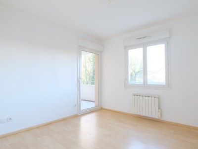 APPARTEMENT T3 A VENDRE - ST ETIENNE FAURIEL - 66.8 m2 - 138�000�&euro;
