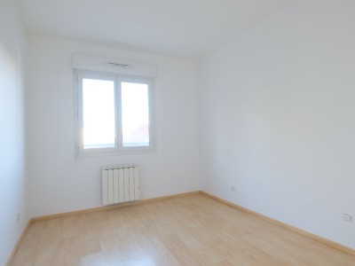 APPARTEMENT T3 A VENDRE - ST ETIENNE FAURIEL - 66.8 m2 - 138�000�&euro;