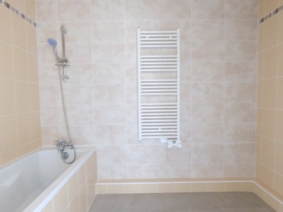 APPARTEMENT T3 A VENDRE - ST ETIENNE FAURIEL - 66.8 m2 - 138�000�&euro;