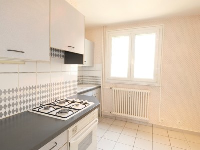 APPARTEMENT T3 A VENDRE - ST ETIENNE FAURIEL - 53.4 m2 - 75 000 €