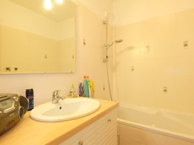 APPARTEMENT T3 A VENDRE - ST ETIENNE FAURIEL - 65.17 m2 - 85 000 &euro;