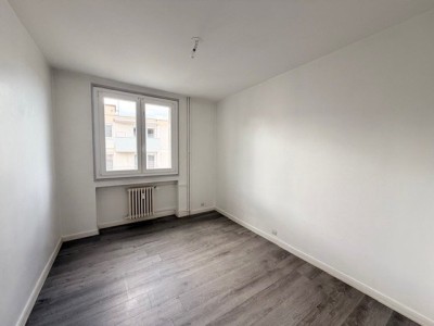APPARTEMENT T3 A VENDRE - ST ETIENNE FAURIEL - 55.26 m2 - 79 000 &euro;