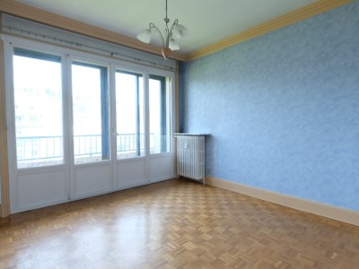 APPARTEMENT T3 A VENDRE - ST ETIENNE FAURIEL - 71.3 m2 - 76 000 €