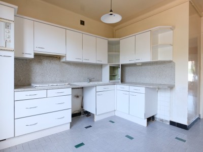 APPARTEMENT T3 A VENDRE - ST ETIENNE FAURIEL - 71.3 m2 - 76 000 €