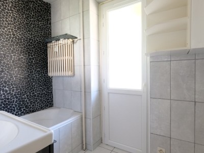 APPARTEMENT T3 A VENDRE - ST ETIENNE FAURIEL - 65 m2 - 85 000 &euro;