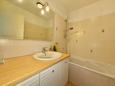 APPARTEMENT T3 A VENDRE - ST ETIENNE FAURIEL - 65.17 m2 - 79 000 €