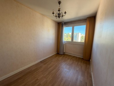 APPARTEMENT T3 A VENDRE - ST ETIENNE FAURIEL - 64.96 m2 - 75 000 &euro;