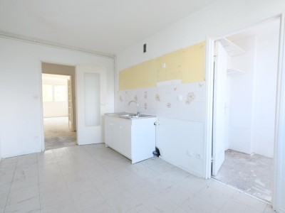 APPARTEMENT T3 A VENDRE - ST ETIENNE LA MTARE - 71.61 m2 - 68000 €