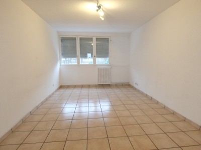 APPARTEMENT T3 A VENDRE - ST ETIENNE LA M�TARE - 72.05 m2 - 60�000�&euro;