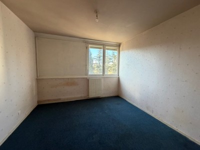 APPARTEMENT T3 A VENDRE - ST ETIENNE LA MÉTARE - 71.96 m2 - 46 500 €