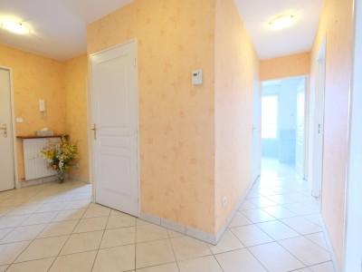 APPARTEMENT T3 A VENDRE - VILLARS - 90.71 m2 - 185000 €