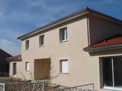 APPARTEMENT T4 A LOUER - ST CHAMOND - 94.05 m2 - 860�&euro; charges comprises par mois