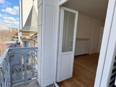 APPARTEMENT T4 A LOUER - ST ETIENNE BELLEVUE - 111.59 m2 - 957 € charges comprises par mois
